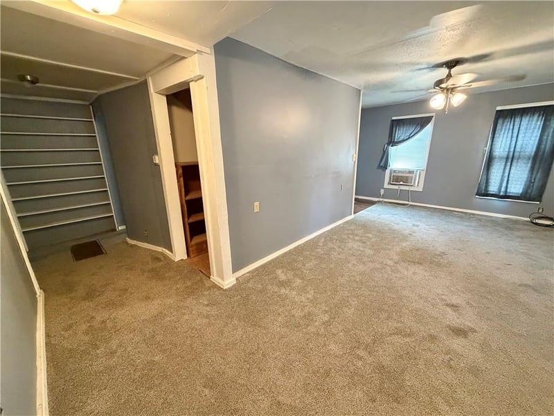 301 N High St, Butler, MO 64730