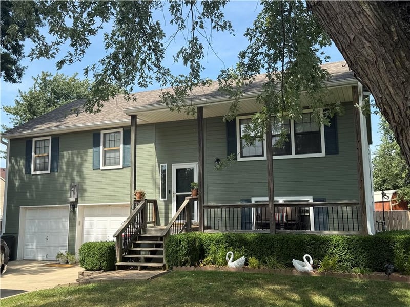 607 SE 120 Rd Rd, Warrensburg, MO 64093
