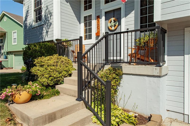 2701 NW Richard Dr, Blue Springs, MO 64015