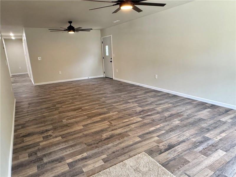 1215 S Maple St, Ottawa, KS 66067