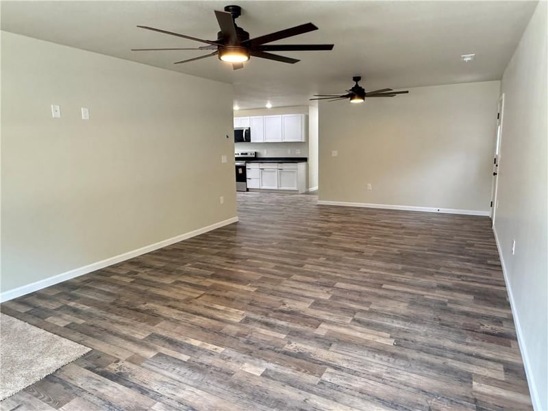 1215 S Maple St, Ottawa, KS 66067