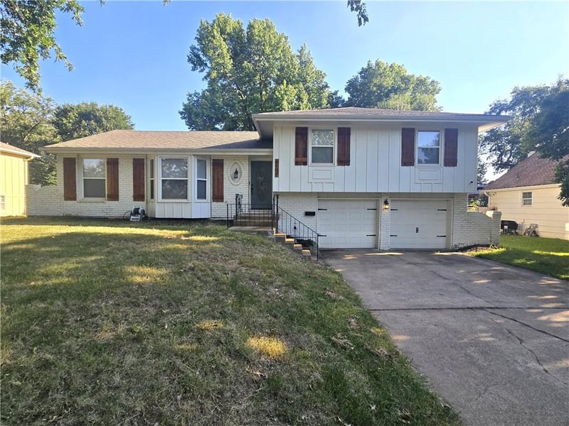 6107 E 107th St, Kansas City, MO 64134