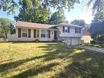 6107 E 107th St, Kansas City, MO 64134