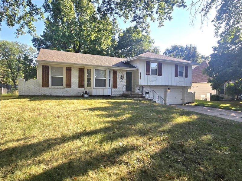 6107 E 107th St, Kansas City, MO 64134