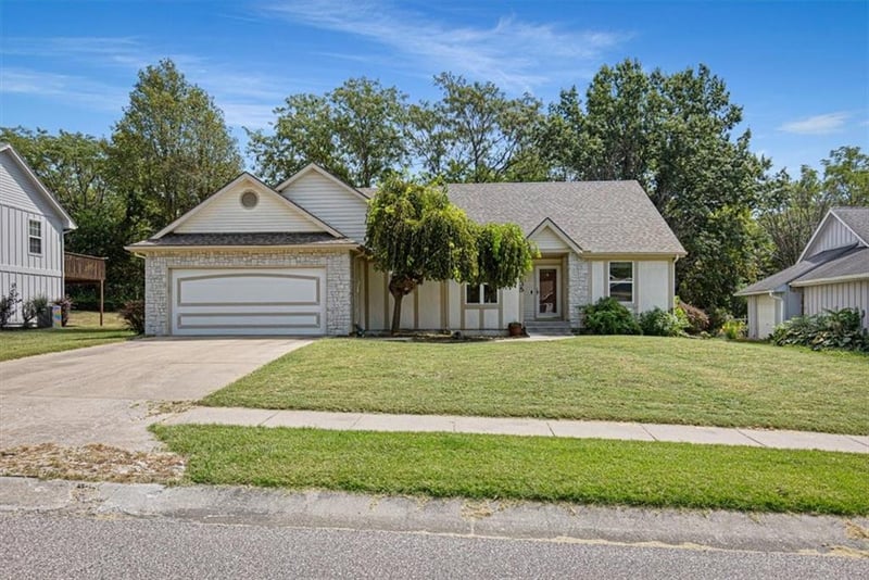 11835 Virginia St, Kansas City, MO 64131