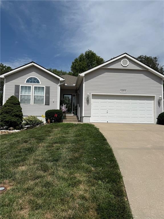 5205 Primrose Ct, Blue Springs, MO 64015