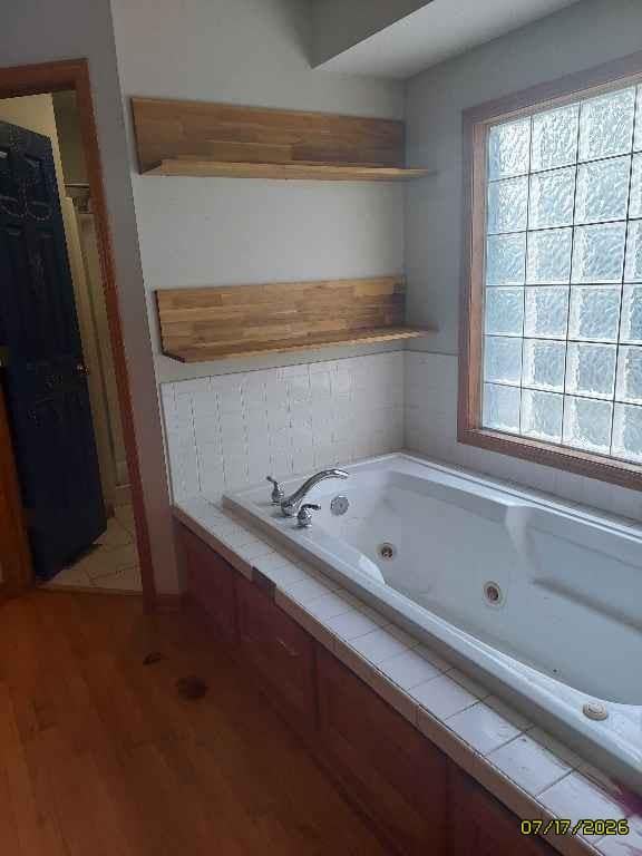 6414 23rd St, Topeka, KS 66614