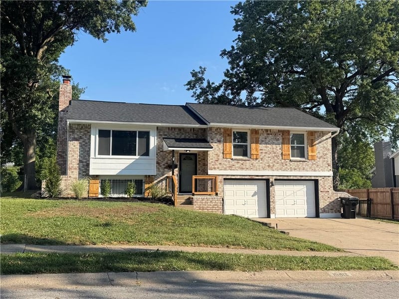 15412 E 42nd Pl, Independence, MO 64055