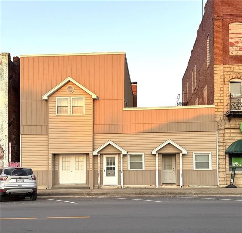 205 N Main St, Gallatin, MO 64640