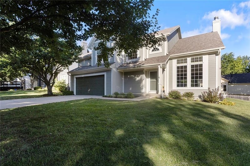22004 W 51st Ter, Shawnee, KS 66226