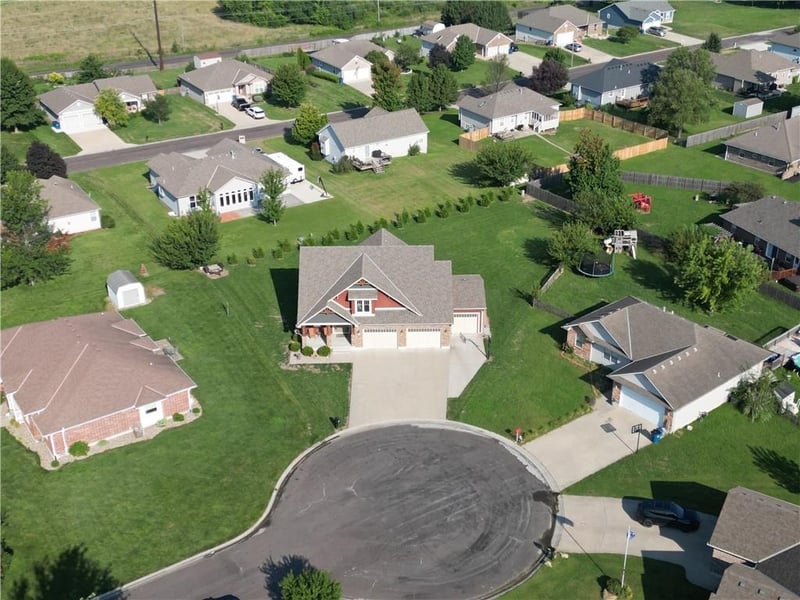 701 Lightner Cir, Odessa, MO 64076
