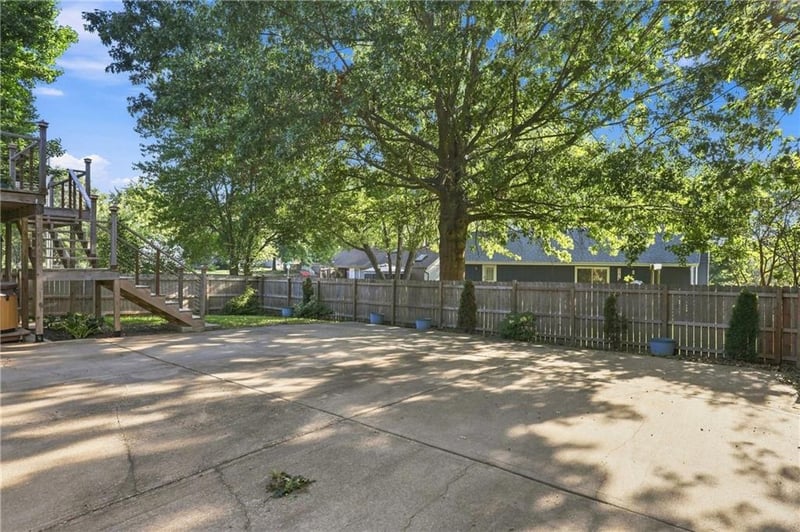 3204 SE 5th Ct, Blue Springs, MO 64014