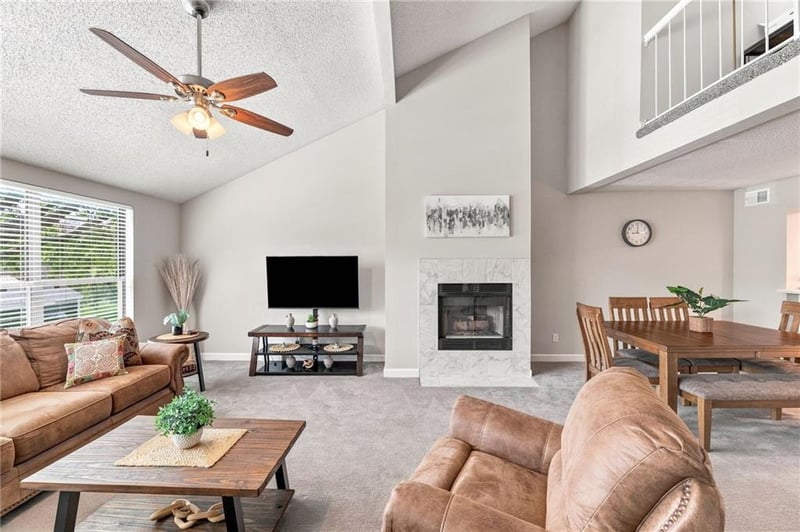 8885 W 106th Ter, Overland Park, KS 66212