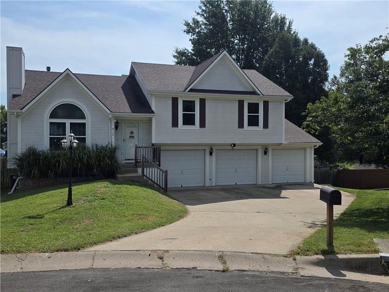 413 N Savage Ct, Independence, MO 64050