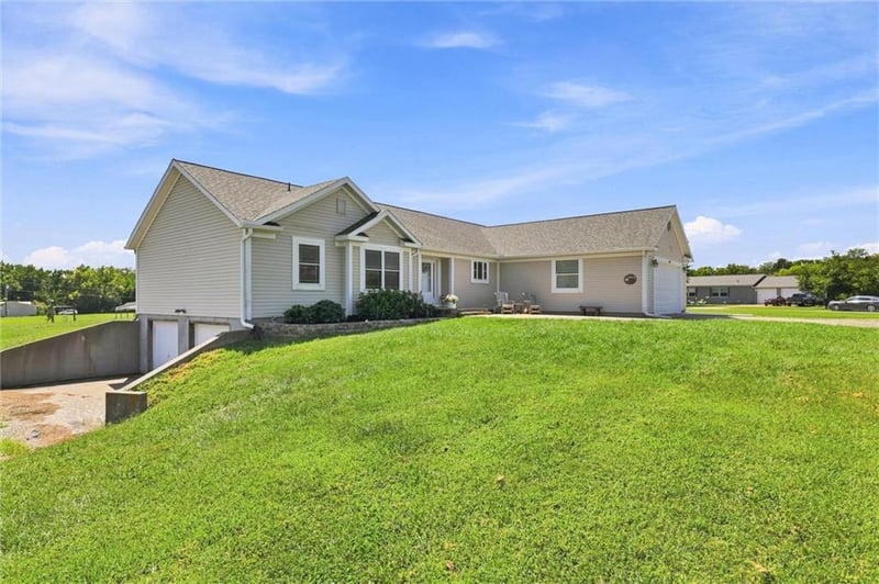 529 NW 1421st Rd, Holden, MO 64040