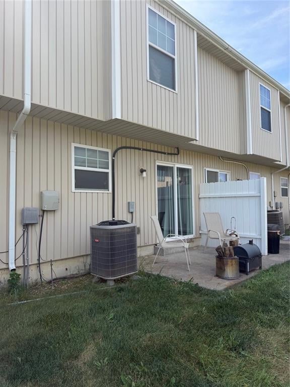 262 Pointe Ln #1, Raymore, MO 64083