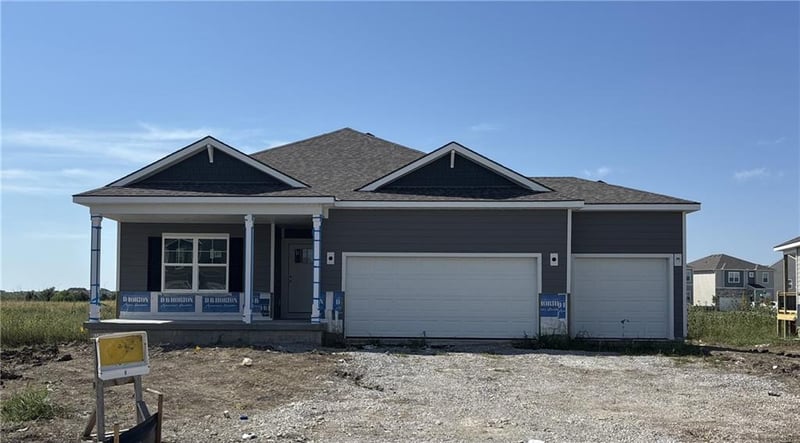17806 Green Rd, Gardner, KS 66030