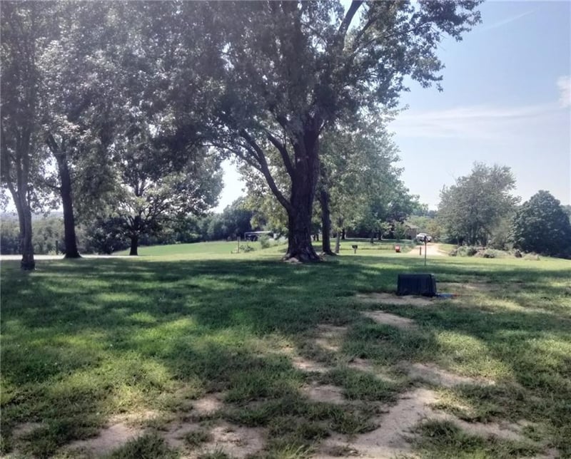 31608 Horn Cir, Excelsior Springs, MO 64024