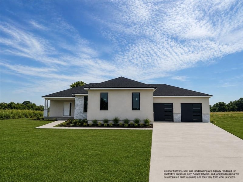 13503 S Heritage Dr, Lee's Summit, MO 64086