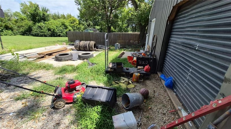 925 E Wilson St, Ottawa, KS 66067