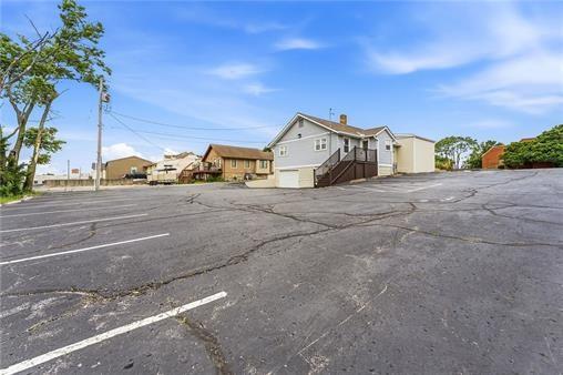6107 Blue Ridge Blvd, Raytown, MO 64133