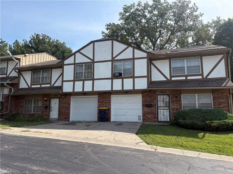 4031 Hedges Ave, Kansas City, MO 64133
