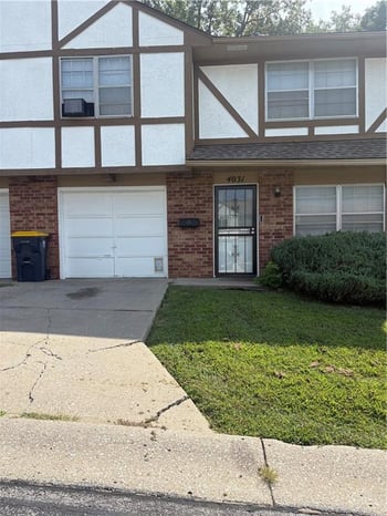 4031 Hedges Ave, Kansas City, MO 64133