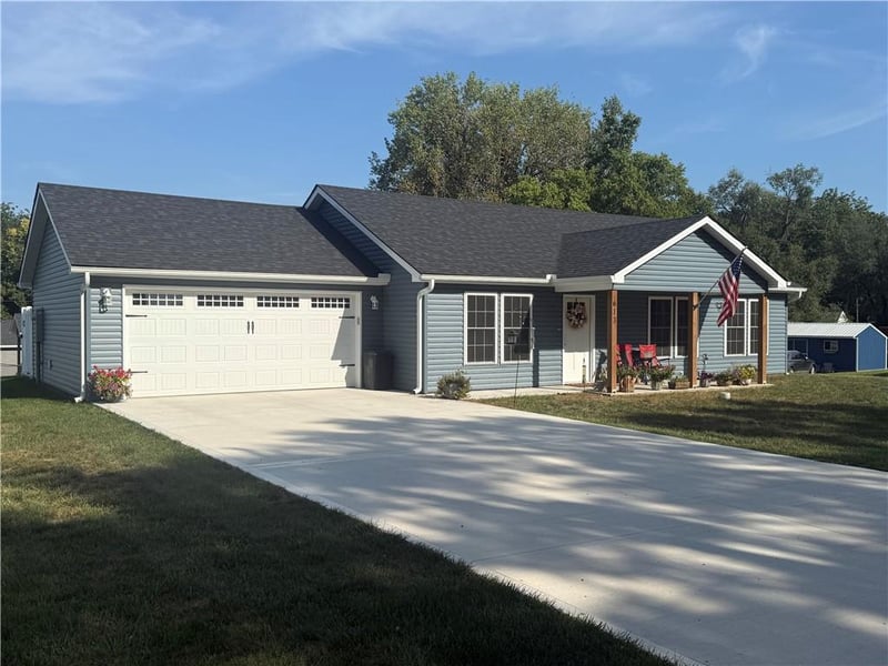 613 S Whitmer St, Richmond, MO 64085