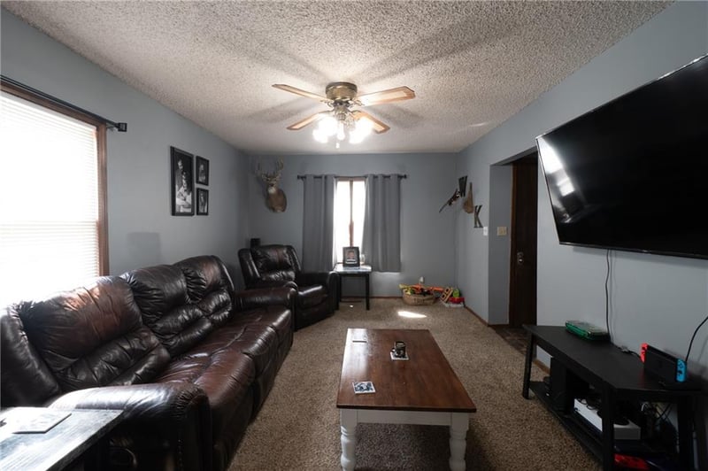 812 W Locust St, Independence, KS 67301