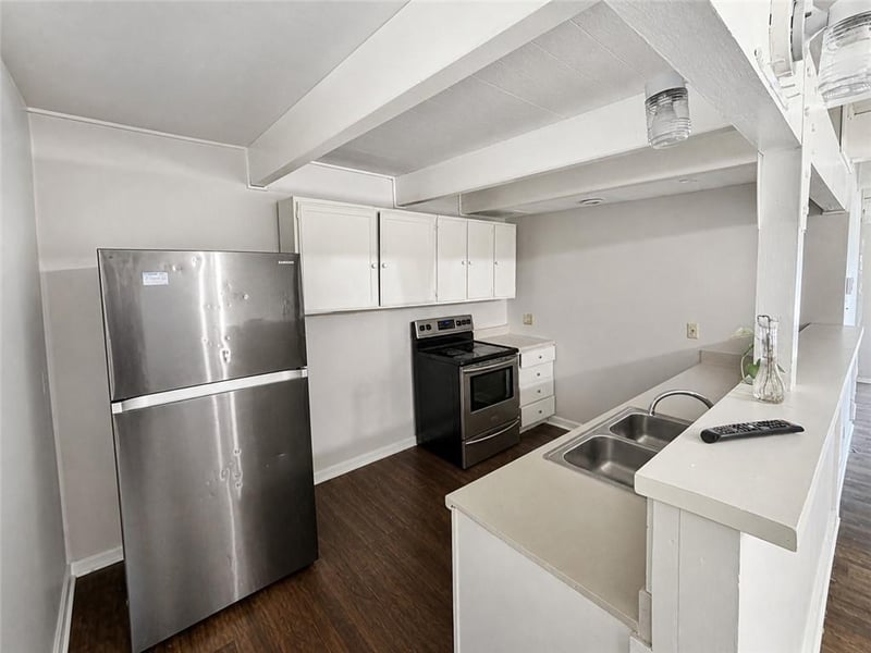 915 N 70th Ter, Kansas City, KS 66112
