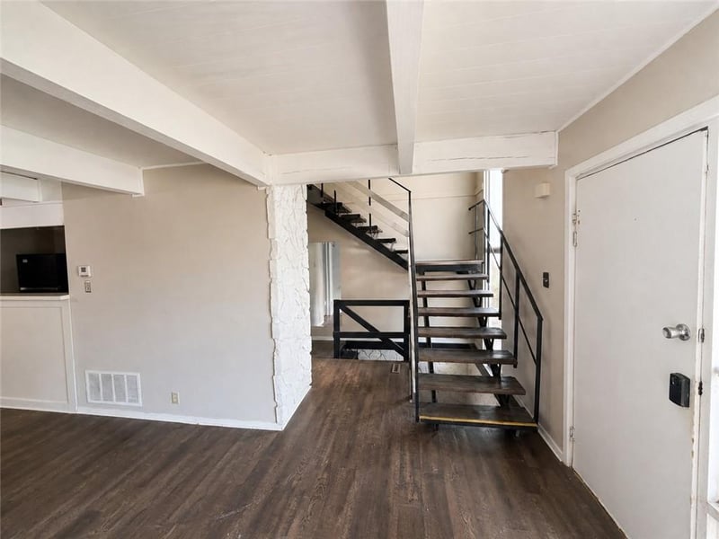 915 N 70th Ter, Kansas City, KS 66112