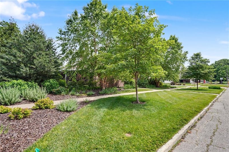 832 Ohio St, Lawrence, KS 66044