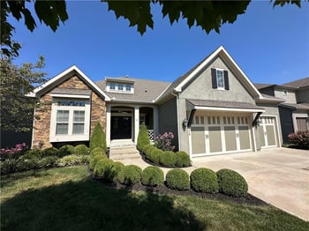 9118 W 178th Ter, Overland Park, KS 66013