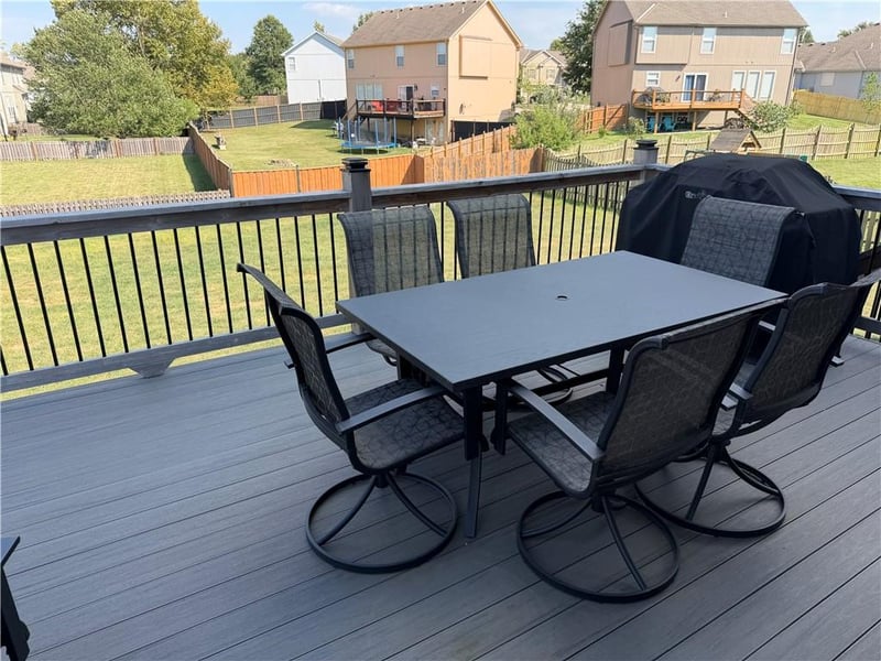 4405 SW Flintrock Dr, Lee's Summit, MO 64082