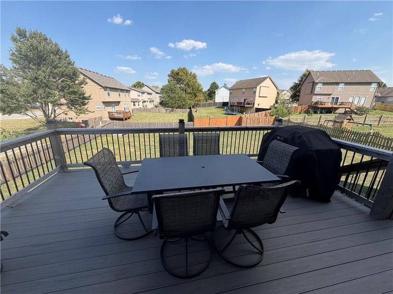 4405 SW Flintrock Dr, Lee's Summit, MO 64082