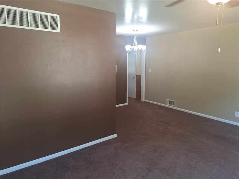 1001 NE 67th Ter, Gladstone, MO 64118
