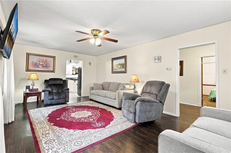 1106 S Main St, Fort Scott, KS 66701