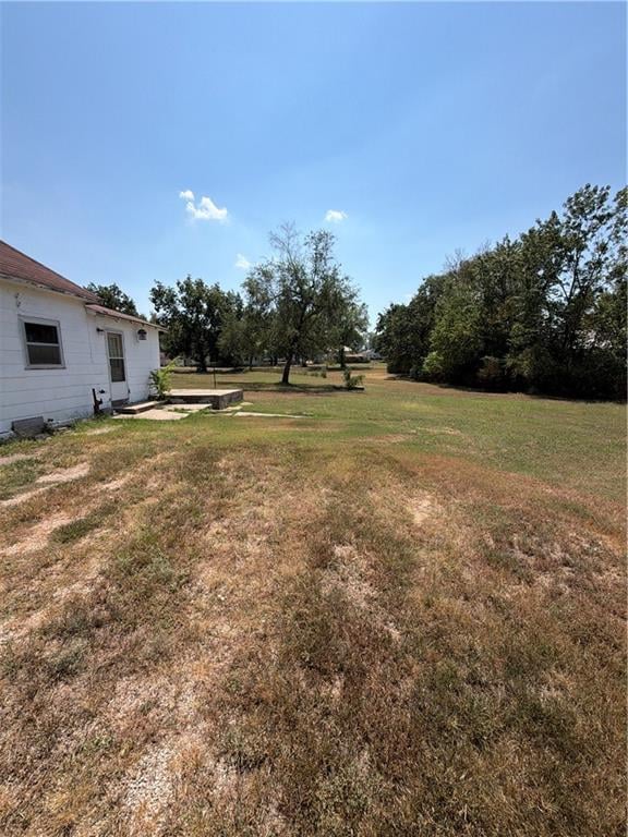 211 Charles St, Humboldt, KS 66748