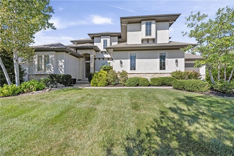 16408 Rosehill St, Overland Park, KS 66221