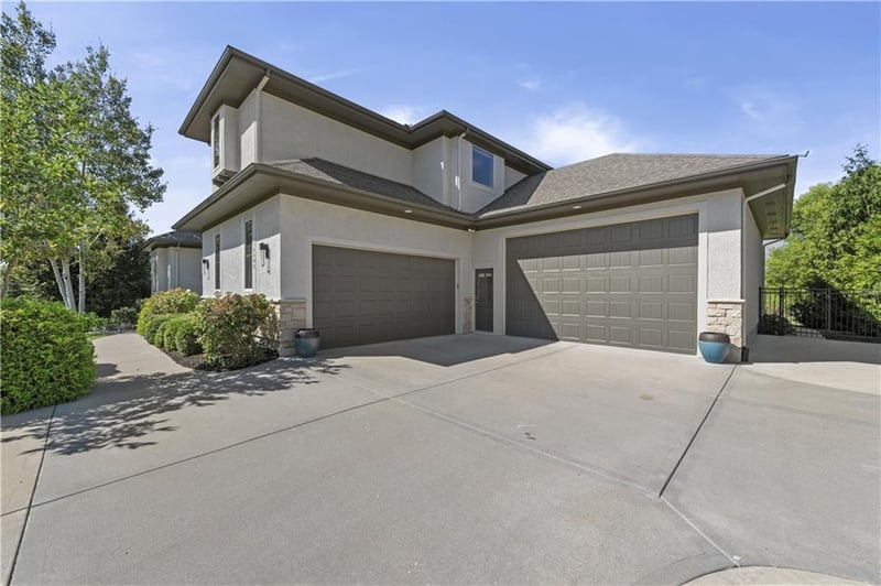 16408 Rosehill St, Overland Park, KS 66221