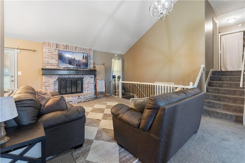 919 NE 112th Ter, Kansas City, MO 64155