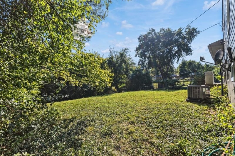 4507 E 47th St, Kansas City, MO 64130