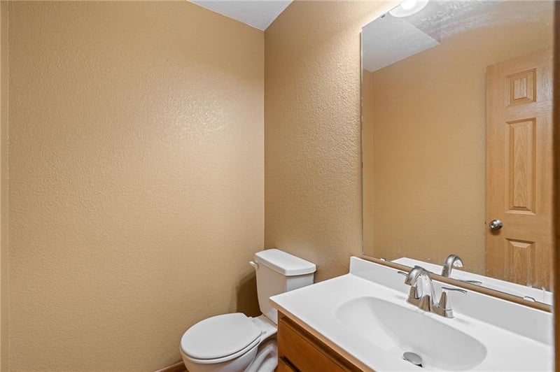 844 S Woodson Ct, Gardner, KS 66030