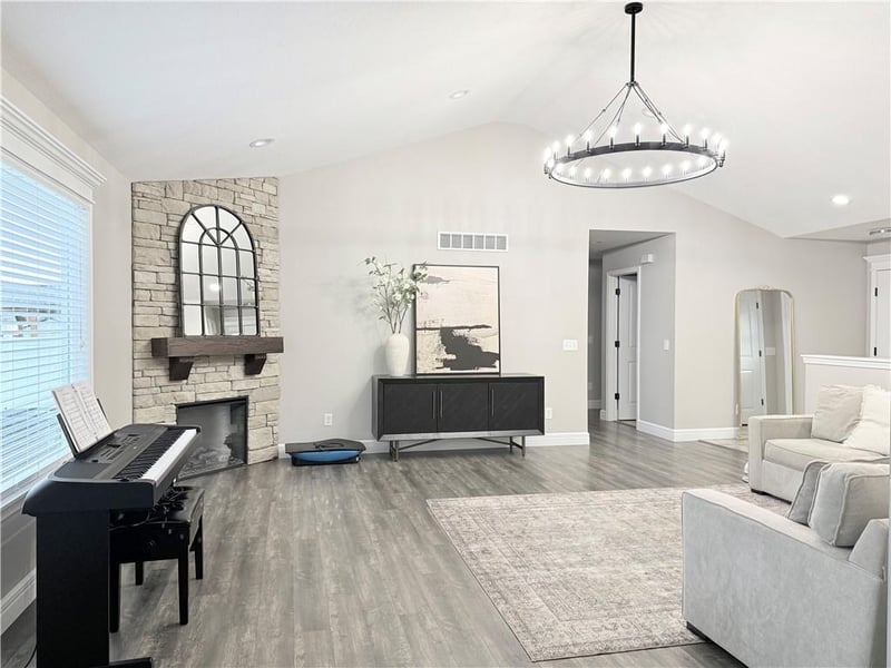 504 Katy Cir, Sedalia, MO 65301