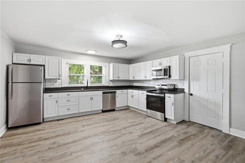 106 E Buchanan St, Richmond, MO 64085