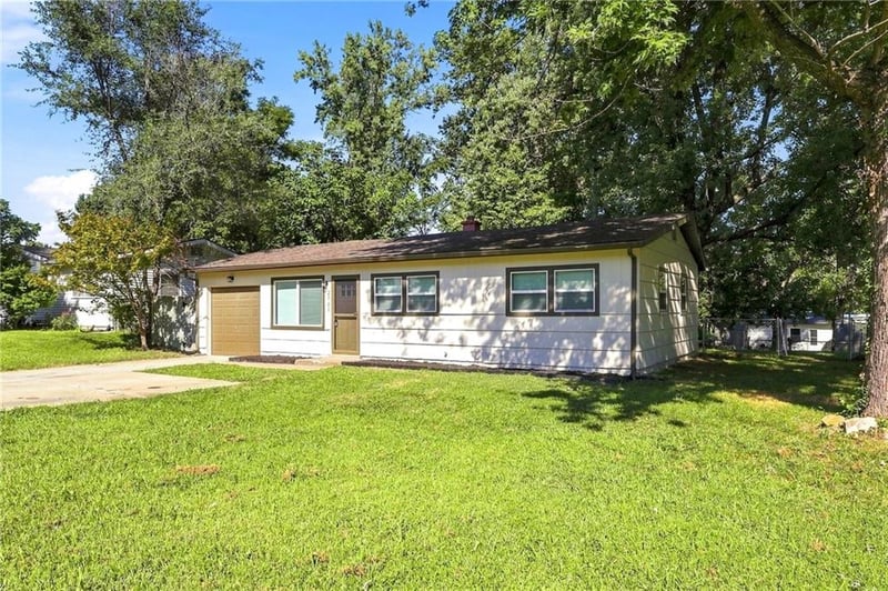 2731 S 53rd St, Kansas City, KS 66106