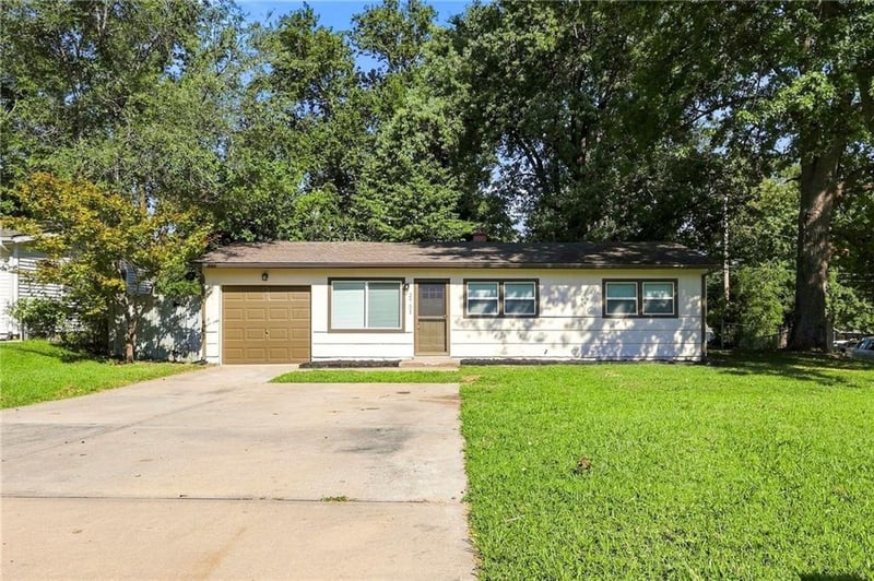 2731 S 53rd St, Kansas City, KS 66106