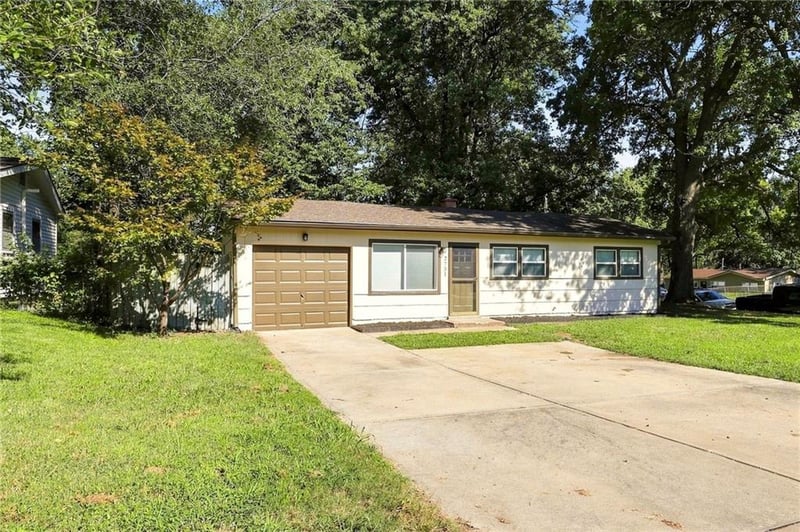 2731 S 53rd St, Kansas City, KS 66106