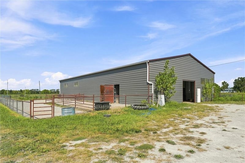 27611 S Belle Plain Rd, Harrisonville, MO 64701