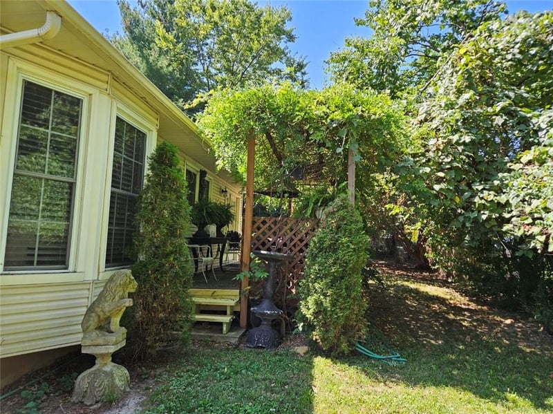 3753 N Grand Ave, Kansas City, MO 64116
